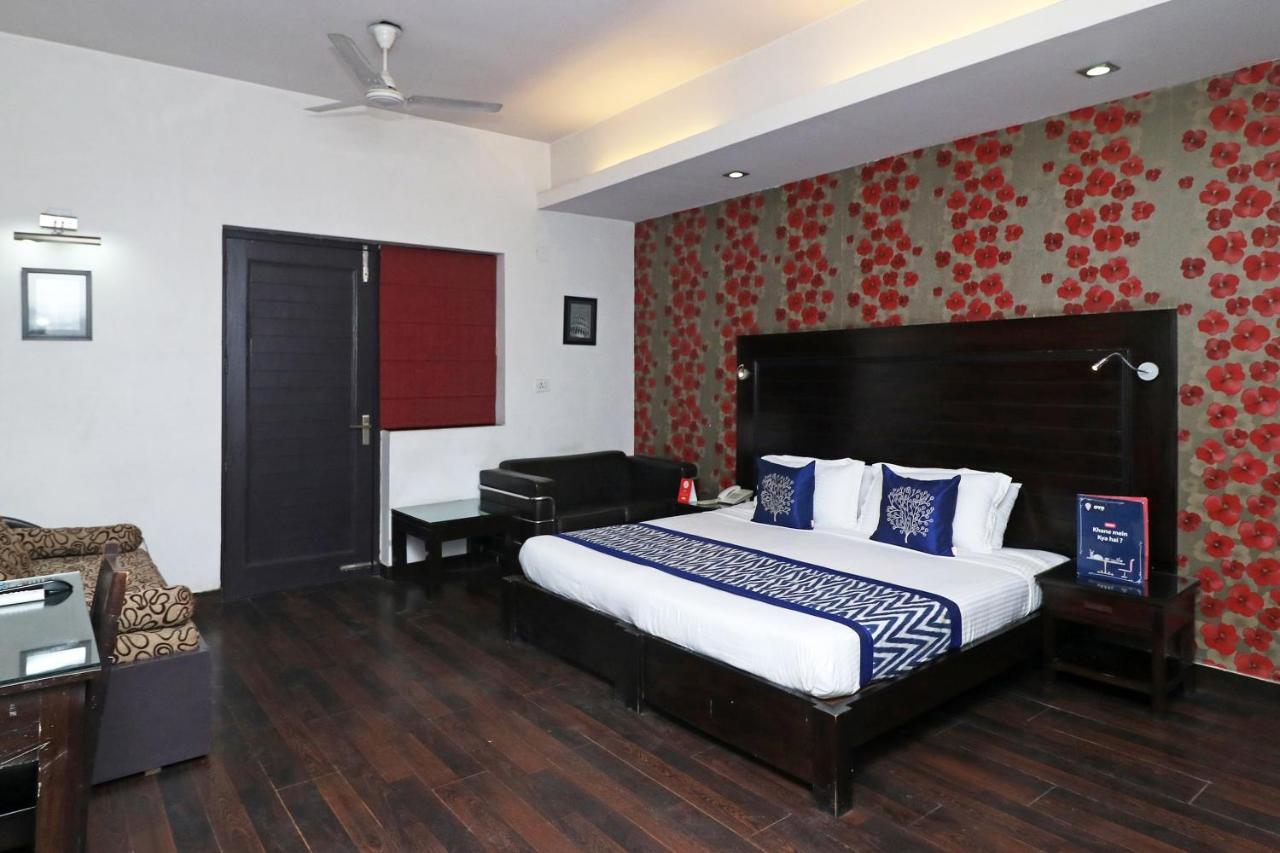 Hotel Chalet Neu-Delhi Exterior foto